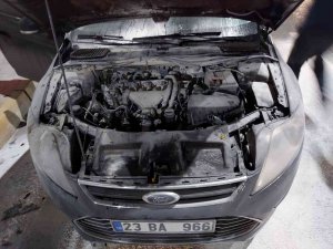 Elazığ’da Seyir Halindeki Araç Alev Aldı