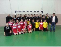 Hentbol Genç Kadınlar Liginde Eskişehir Büyükşehir Fırtına Gibi