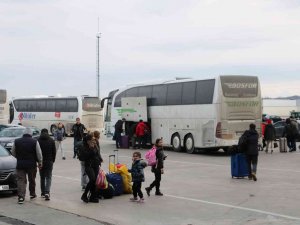 Rus Saldırısından Kaçan Ukraynalı Vatandaşların Türkiye’ye Tahliyesi Devam Ediyor