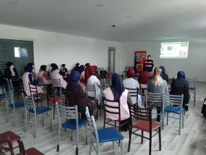 Kadınlara Uyuşturucu İle Mücadele Eğitimi Verildi