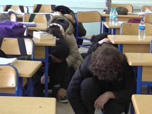 Tuzla’da 59 Bin 600 Öğrencinin Katılımıyla Deprem Tatbikatı Yapıldı