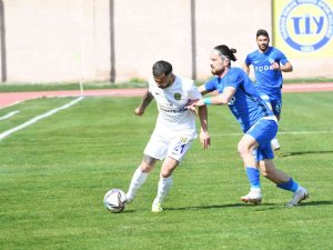 Tff 2. Lig: Tarsus İ̇dman Yurdu: 2 - Ankara Demirspor: 1