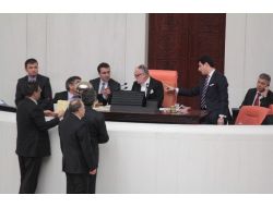 Genel Kurulda Katip Üye Tartışması