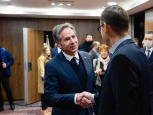 Blinken: "Abd Ve Polonya Arasında Savunma Alanında Hiç Olmadığı Kadar İş Birliği Var"