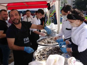 Mersin 1. Hamsi Festivali Başladı