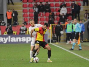 Spor Toto Süper Lig: Göztepe: 2 - Kasımpaşa: 3 (Maç Sonucu)