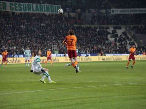 Spor Toto Süper Lig: Konyaspor: 2 - Galatasaray: 0 (İ̇lk Yarı)