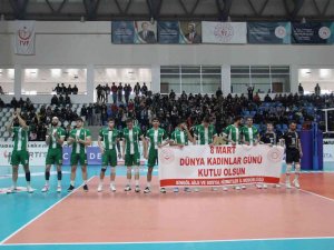 Efeler Ligi: Bingöl Solhan Spor: 2 - Spor Toto: 3
