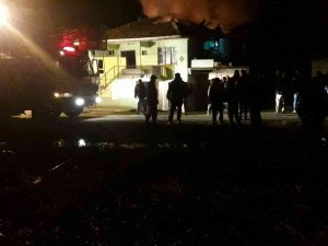 Zonguldak’ta Çatı Yangını Paniğe Neden Oldu