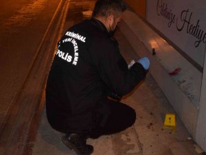 Üç Gün Önce Tehdit Etti, Bugün Bıçakladı