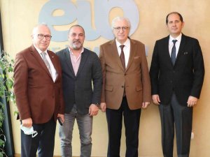 İ̇hracatçı Kendi Ürününü Kendi Şirketiyle Taşıyacak