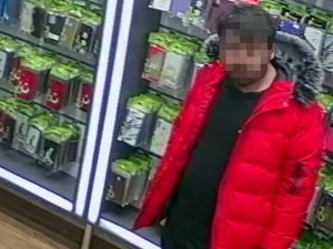 ‘Kırmızı Montlu Dolandırıcı’ Isparta’da Yakalandı