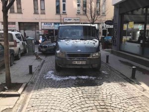 Kaldırımlar Bitti Artık Yollara Park Ediyorlar