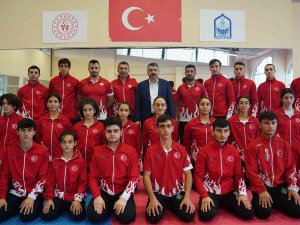 Spor Ve Sporcuya ’Yıldırım’ Destek