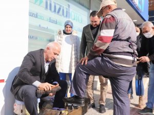 Başkan Gültak, Esnafla Bir Araya Geldi