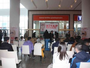 Ceylan Karavil Park Avm’de ’Kitap Mezadı’