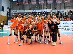 Sultanlar Ligi: Eczacıbaşı Dynavit: 3 - Yeşilyurt: 0