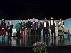 Yıldırımlılar Tiyatroda Buluştu