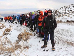 27 Dağcının Hedefi, Ağrı Dağı’nın Zirvesi