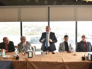 İ̇l Genel Meclis Üyeleriyle Buluşan Başkan Aşgın: "Biz Bu Milletin De, Bu Şehrin De Hizmetkarıyız"