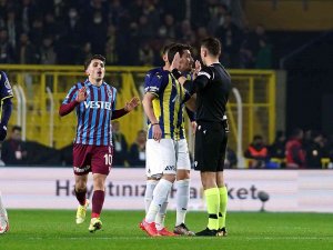 Spor Toto Süper Lig: Fenerbahçe: 0 - Trabzonspor: 1 (İ̇lk Yarı)