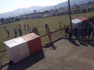 Saltukovaspor - Çaycuma Gençlerbirliği Karşılaşmasına Jandarma Müdahelesi