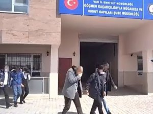 Van’da 11 Organizatör Yakalandı