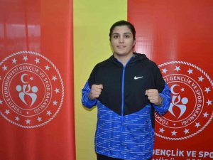 Busenaz Sürmeneli: "Zor Bir Süreç, Herkes Şampiyonu Yenmek İçin Çalışacak"