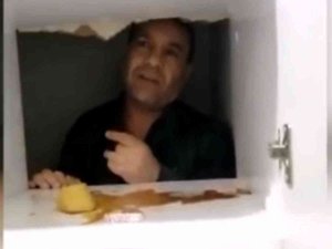 Polisin Aradığı Zanlı Dolabın Arkasındaki Gizli Bölmede Yakalandı