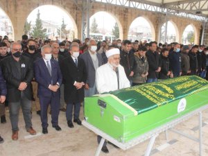Kocası Tarafından Öldürülen Kadın Son Yolculuğuna Uğurlandı