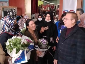 Başkan Kazgan Kadınları Unutmadı