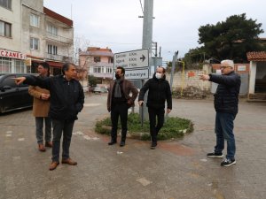 Burhaniye’de Yollar Yenileniyor