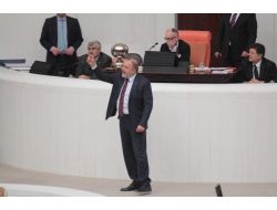 Meclis Yine Karıştı