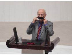 Hdp’li Vekillerden Kürsüde Siyah Bantlı Eylem