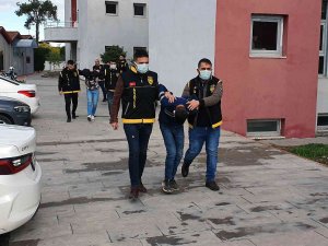 Narenciye Hırsızları Yakalandı