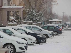 Erzurum’da Kar