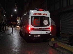 Motosiklet Yayaya Çarptı: 2 Yaralı