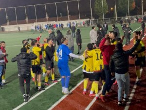Çayırova Menderesspor, Kocaeli Süper Amatör Lig’e Yükseldi