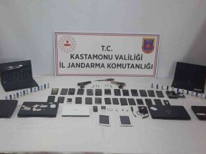 20 Kişinin Gözaltına Alındığı Deaş Operasyonunun Detayları Belli Oldu