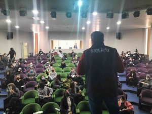 Tekirdağ’da Öğrencilere Siber Eğitimi