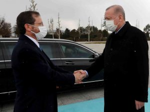 Cumhurbaşkanı Erdoğan, İ̇srail Devlet Başkanı Herzog’u Resmi Törenle Karşıladı