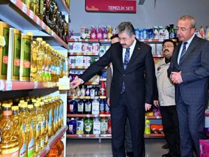 Vali Yılmaz, Marketlerde ’Stokçuluk’ Ve ’Fahiş Fiyat’ Denetimi Yaptı