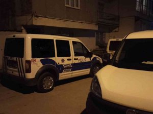 Nişanlısını Öldürdü, Annesini Ağır Yaraladı