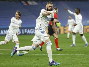 Benzema Hat-trick Yaptı, Real Madrid Tur Biletini Kaptı