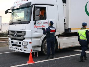 Trakya’dan İ̇stanbul’a Geçişler Yasaklandı: Giden Araçlar Geri Çevriliyor