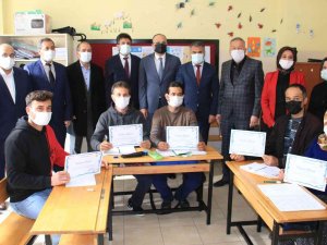 Bu Eğitimle İşitme Engellilerin Hayatları Kolaylaşıyor