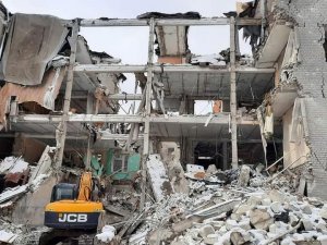 Rusya Harkov’da Yerleşim Yerlerini Vurdu: 2’si Çocuk 4 Ölü