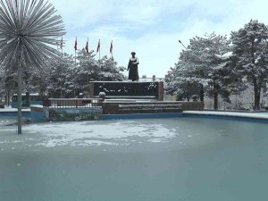 Erzurum’da Kış Geri Geldi