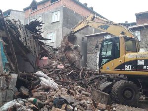 Başkan Tavlı: “2019 Yılından Bu Yana 70’ten Fazla Metruk Binanın Yıkımını Gerçekleştirdik”