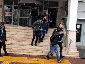 Kayseri’de 6 Hırsızlık Olayının Şüphelisi 8 Kişi Yakalandı